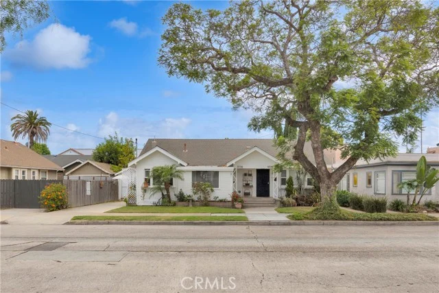 3728 E Colorado photo 4