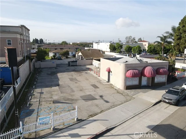 1716 W Redondo Beach photo 3