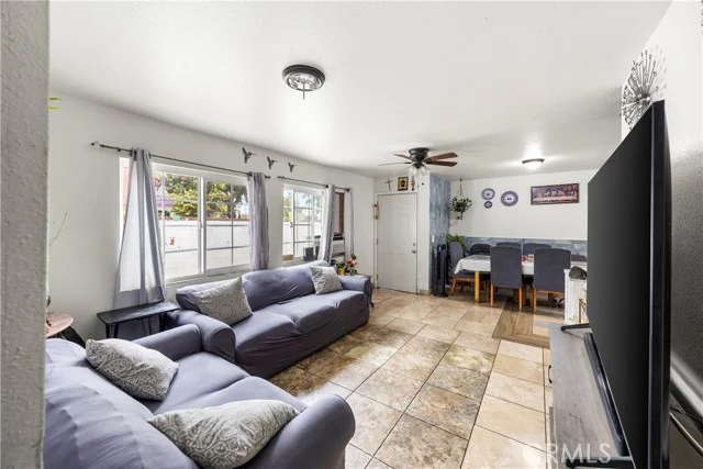 1219 S Downey photo 3
