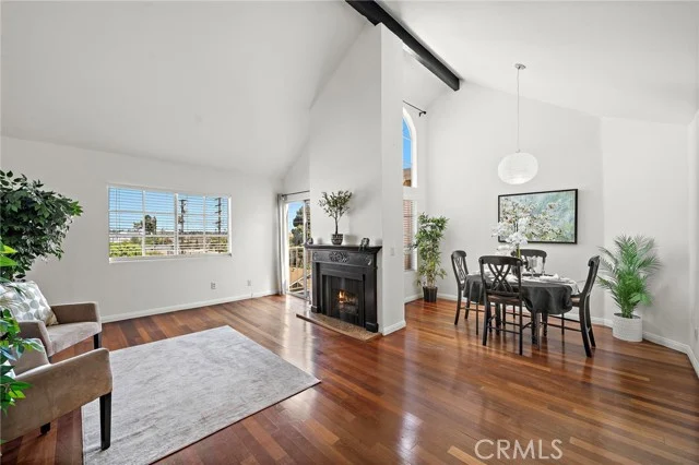 1100 Newport Avenue #404, Long Beach