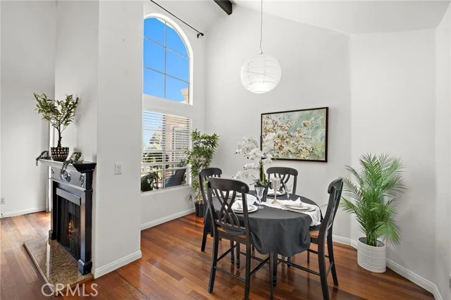 1100 Newport Avenue #404 photo 2