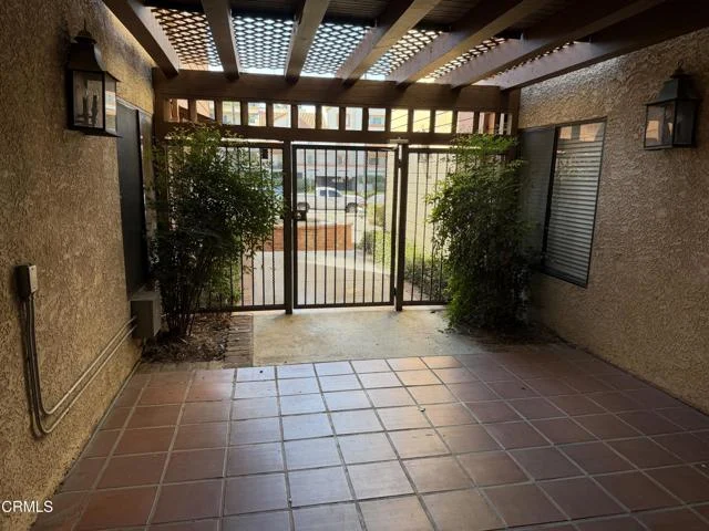 15155 Sherman Way #29 photo 2
