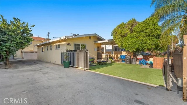 2740 Fairmount, Los Angeles