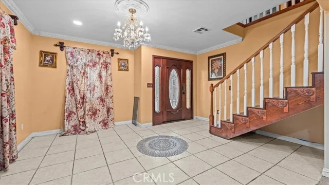 2740 Fairmount photo 4