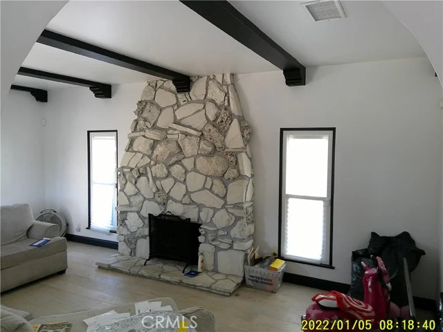 1456 W 89th photo 4
