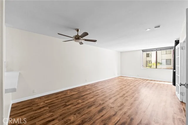 1140 E Ocean Boulevard #124 photo 4