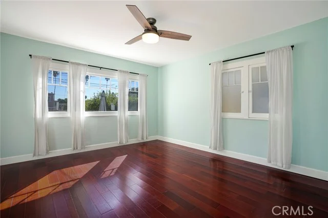 3105 S Denison Avenue photo 5