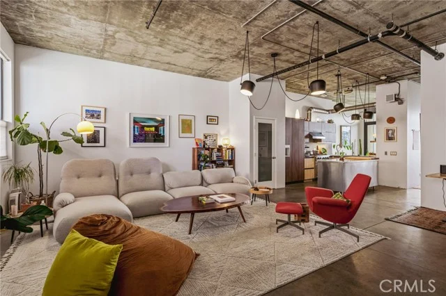 835 Locust #524, Long Beach