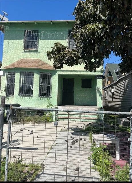 619 E 22nd Street photo 2