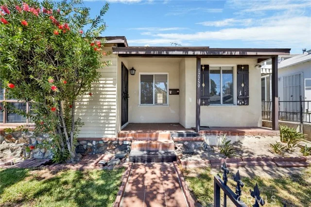 12759 Oxnard photo 3