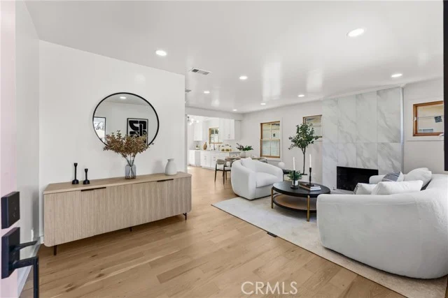 14138 Archwood photo 5