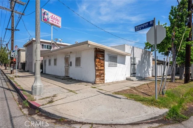 1302 N Wilmington Boulevard photo 3