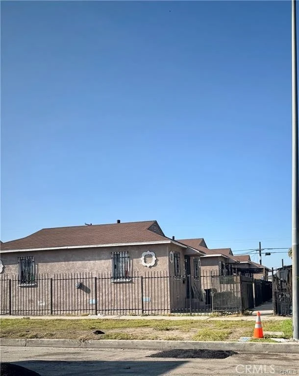9435 S Western, Los Angeles