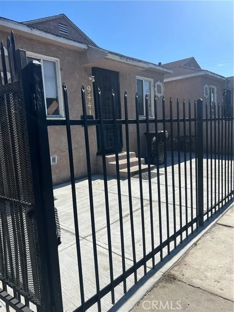 9435 S Western photo 2