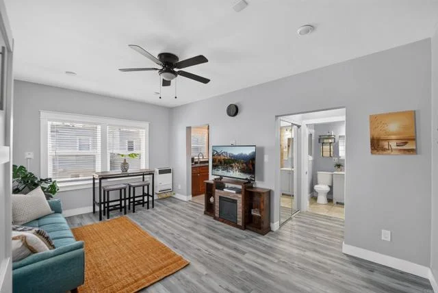 323 W 4Th Street #211 photo 1