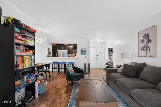 4705 Kester Avenue #116 photo 3