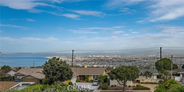 5715 Capeswood Drive photo 2