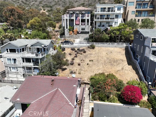 130 Hill St. photo 2