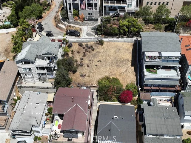 130 Hill St. photo 3