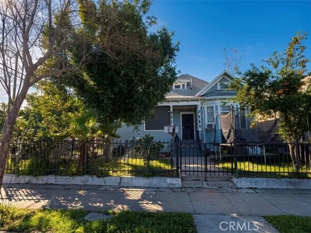 305 S Mott photo 2