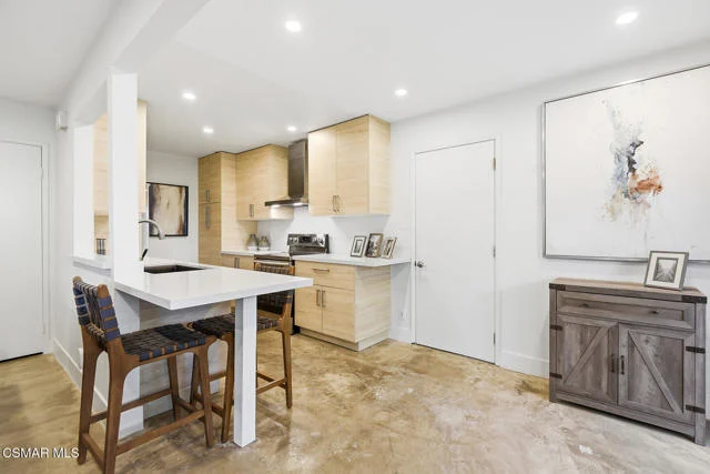 2870 Instone Court photo 5