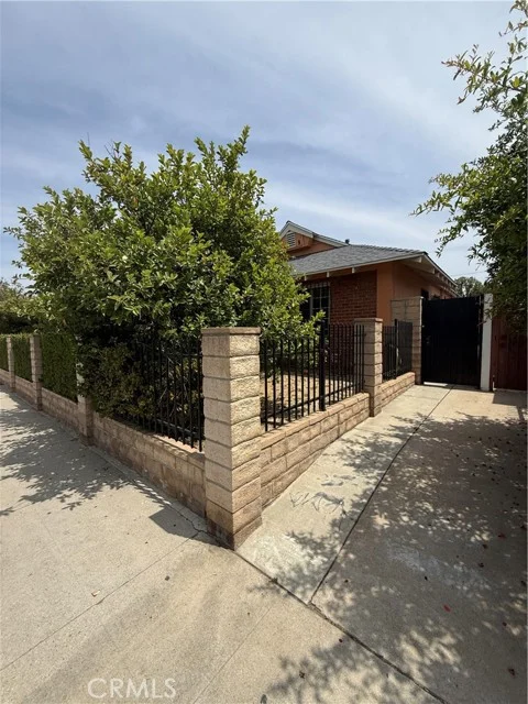 6030 Coldwater Canyon photo 4