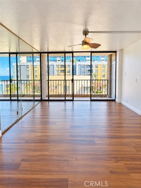 1750 E Ocean #403 photo 2