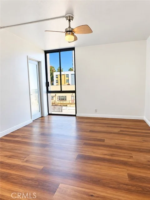 1750 E Ocean #403 photo 5