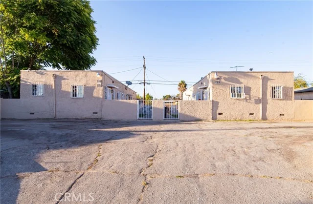 719 E Imperial Highway, Los Angeles
