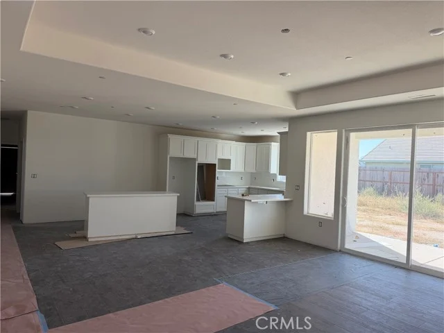464 Aaron Court photo 5