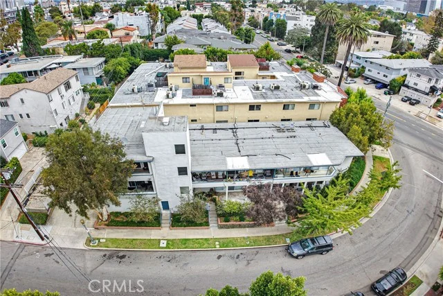 1975 S Beverly Glen photo 4