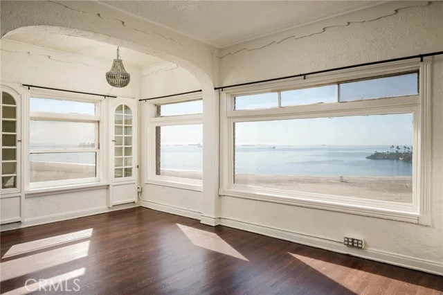 1030 E Ocean Boulevard #611 photo 3
