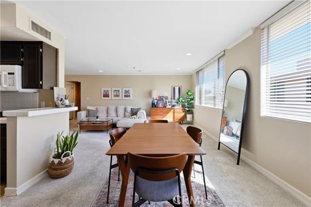 4501 Cedros Avenue #330 photo 4