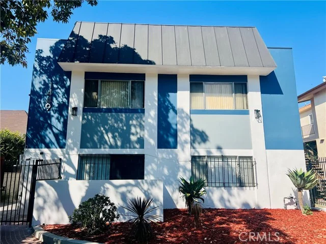 1449 S Point View Street photo 4