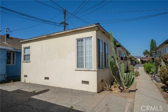 10901 S Freeman photo 5