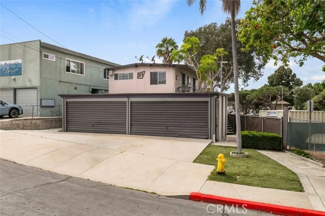317 Sheldon photo 4