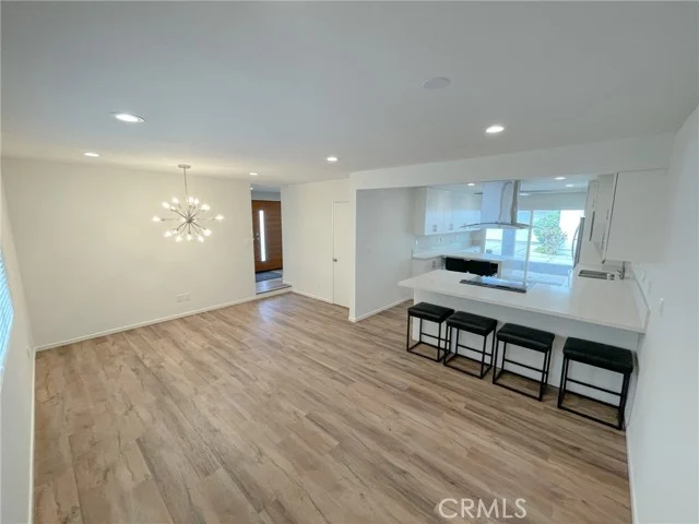 2118 Carnegie photo 5