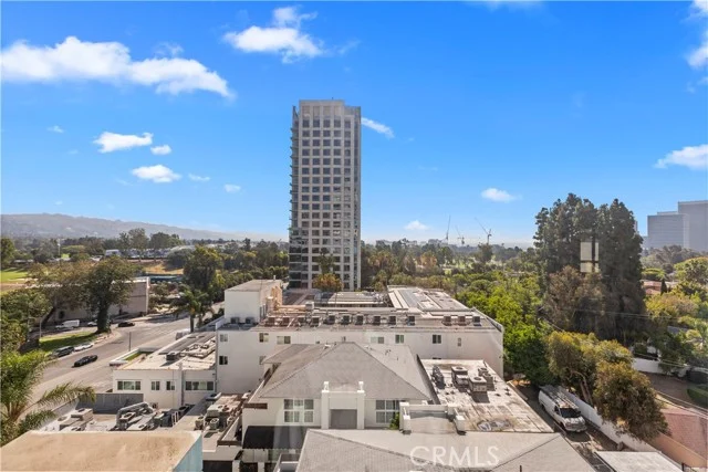 10336 Wilshire #703 photo 3