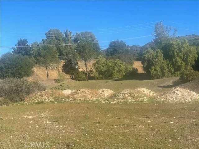 25066 Mulholland Hwy photo 3
