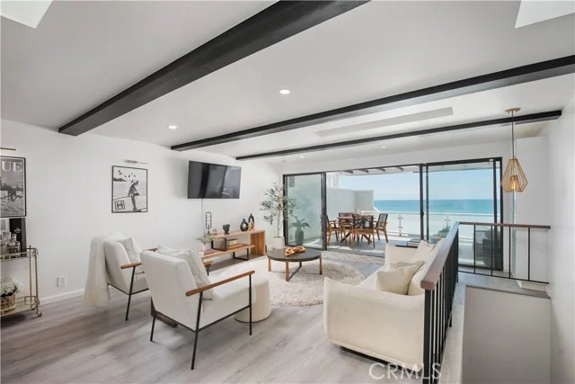 11770 Pacific Coast #E photo 2