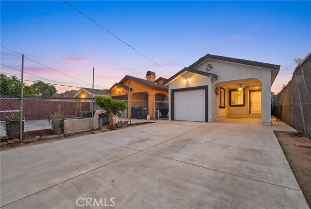 2414 Santa Ana Boulevard S photo 2