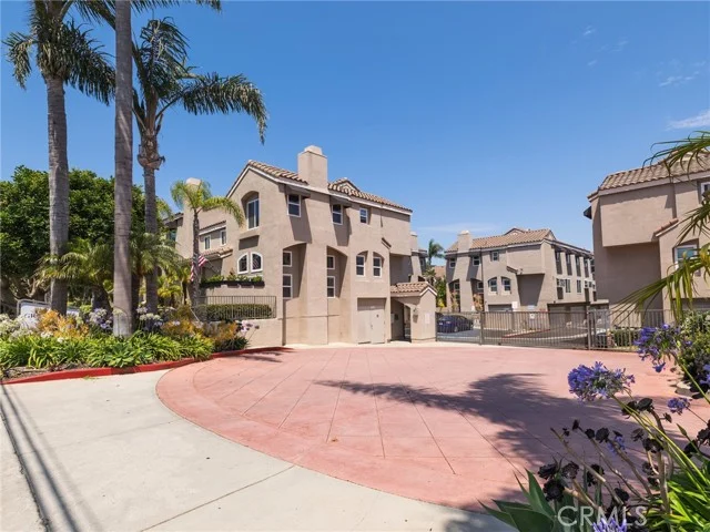 1305 E Grand Avenue #F, El Segundo