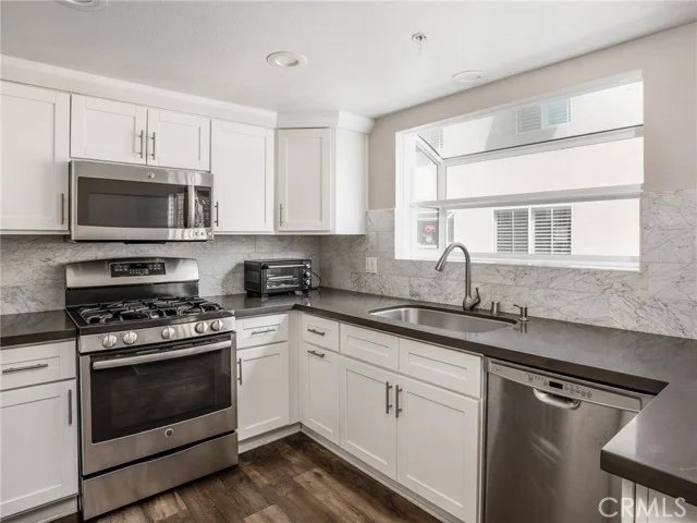 1305 E Grand Avenue #F photo 5