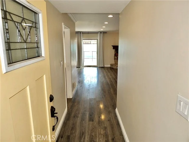852 Kallin Avenue photo 5