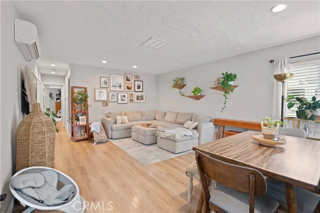 22620 Menlo photo 4