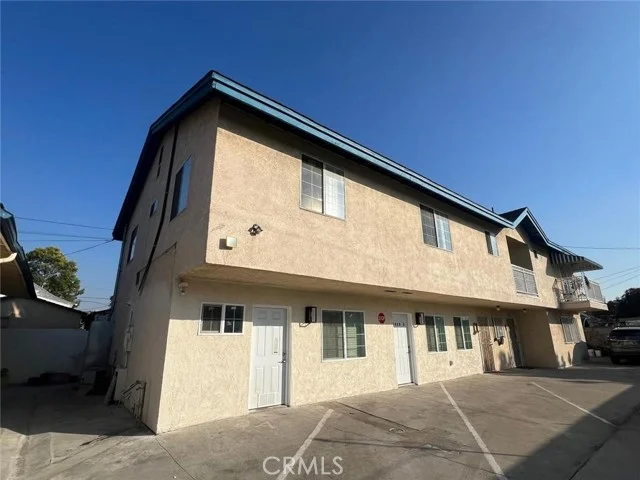 3020 Baldwin Street photo 2