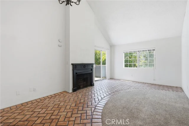 628 Daisy Avenue #419 photo 2