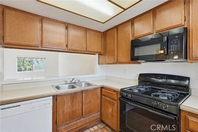 628 Daisy Avenue #419 photo 4