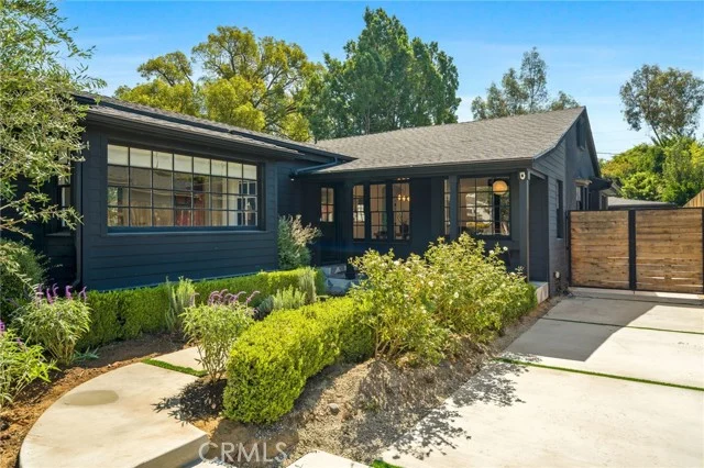 11110 Landale Street photo 4