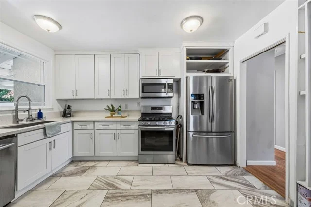 2956 Ladoga Avenue photo 4